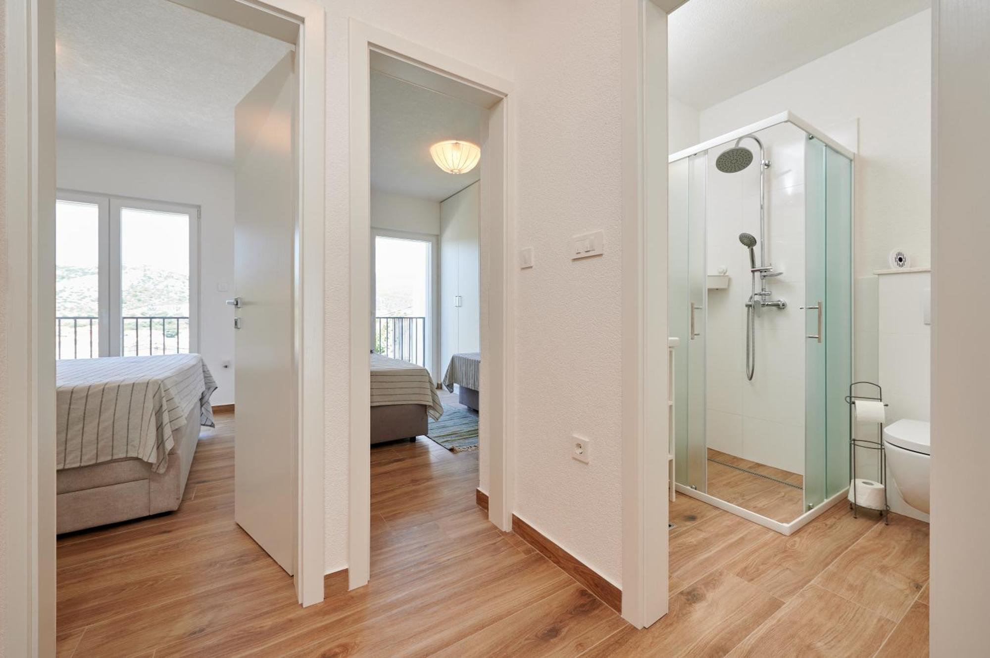 Nela & Sara - 2 Apartments With Heated Swimming Pool เซเกต วรันยีชา ภายนอก รูปภาพ